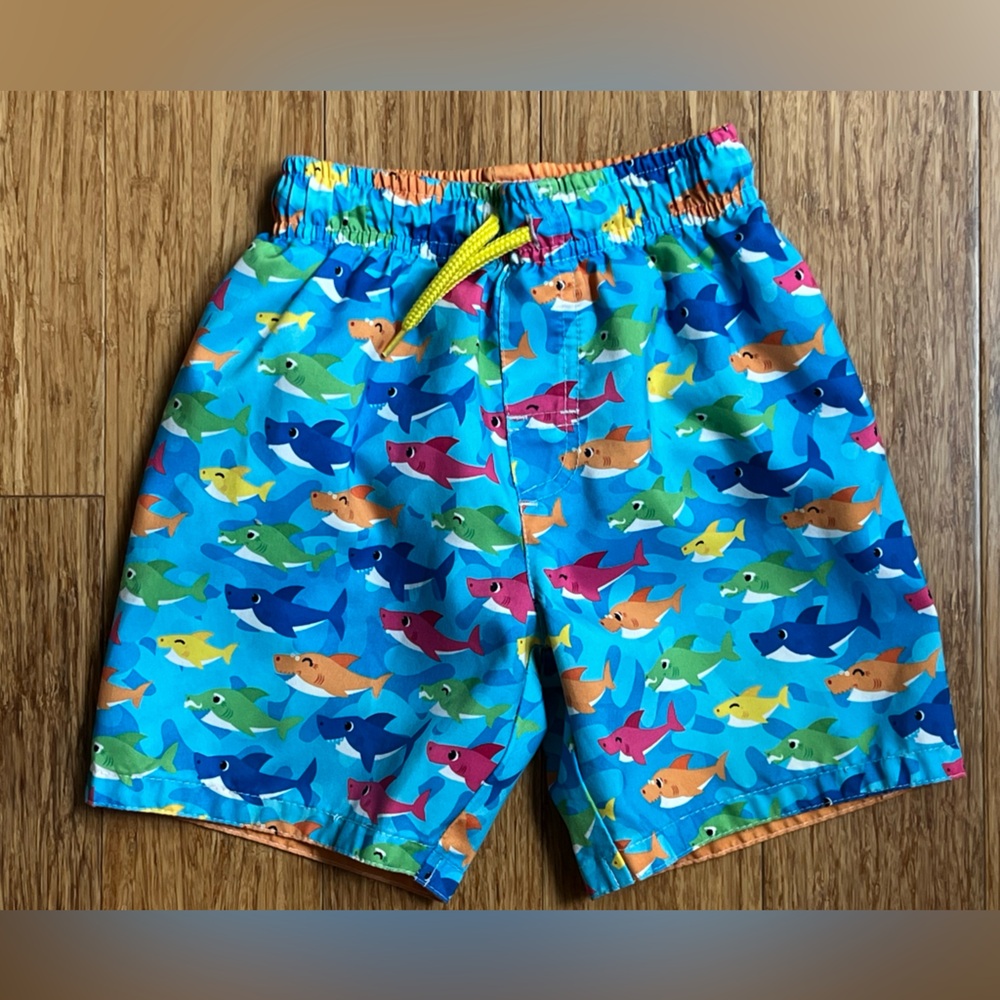 Boys baby shark swimming trunks size 3t